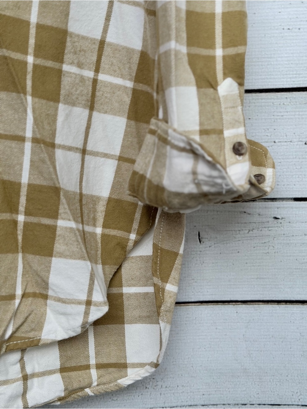 Universal Thread Plaid Button-Down Oversized Fit Flannel Shirt - XL - Picture 4 of 5
